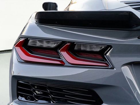 Used 2025 Chevrolet Corvette Z06 image 13