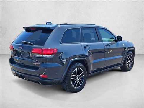 Used 2017 Jeep Grand Cherokee Trailhawk w/ Trailhawk Luxury Group AWD/4WD image 5