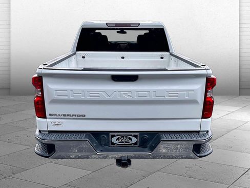 Used 2019 Chevrolet Silverado 1500 W/T w/ WT Convenience Package AWD/4WD image 4