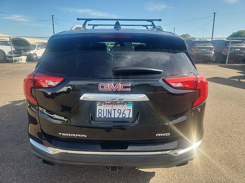 Used 2020 GMC Terrain SLT w/ Preferred Package AWD/4WD image 11