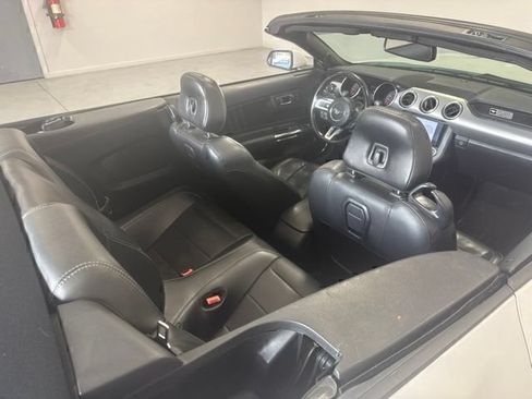 Used 2020 Ford Mustang Premium RWD image 20