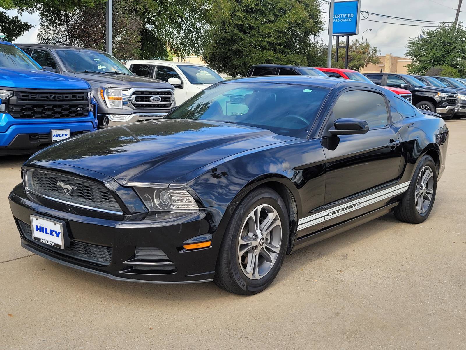 Used 2014 Ford Mustang Premium w/ Comfort Package RWD image 2