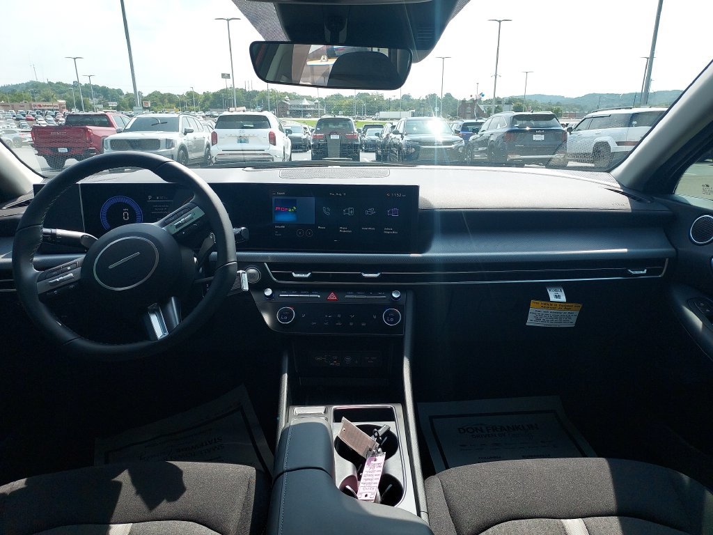 New 2026 Hyundai Sonata SEL FWD image 15