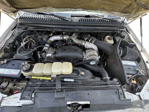 Used 2000 Ford Excursion Limited image 17