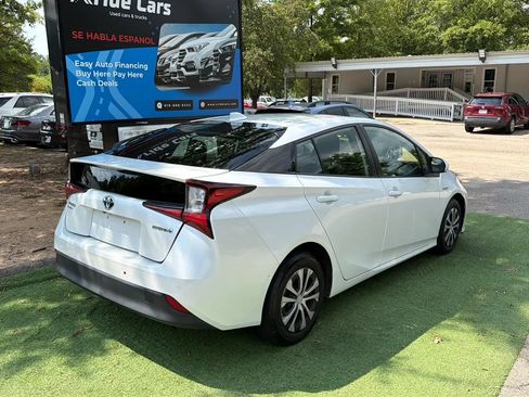 Used 2021 Toyota Prius LE AWD/4WD image 6
