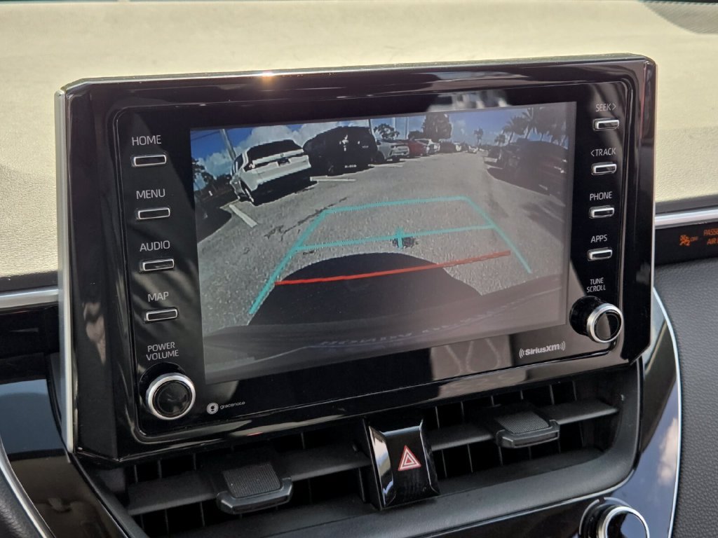 Used 2021 Toyota Corolla LE FWD image 26