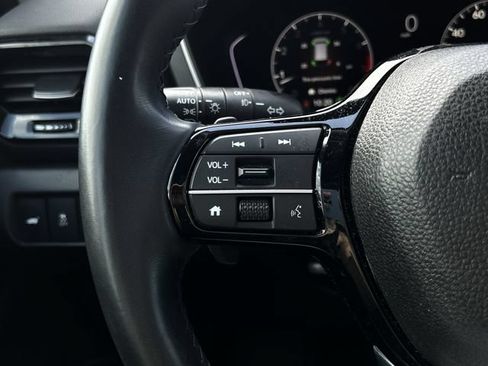 Used 2023 Honda Pilot EX-L image 13