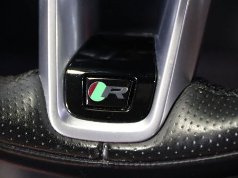 Used 2021 Jaguar F-PACE R-Dynamic S AWD/4WD image 16