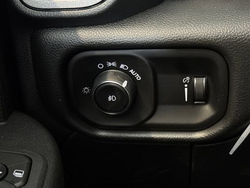 New 2026 RAM 5500 Tradesman w/ Chrome Appearance Group AWD/4WD image 30