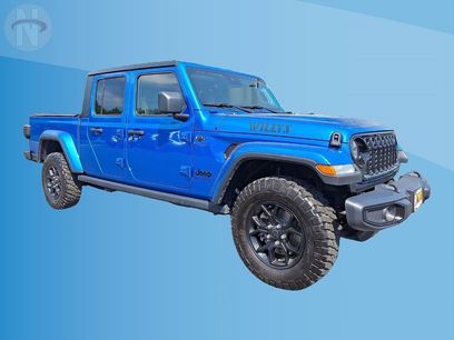 Used 2025 Jeep Gladiator Sport