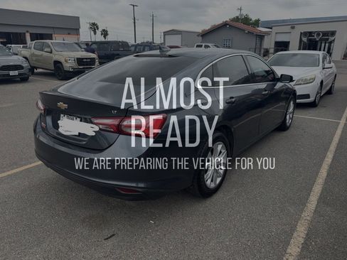 Used 2019 Chevrolet Malibu LT FWD image 4