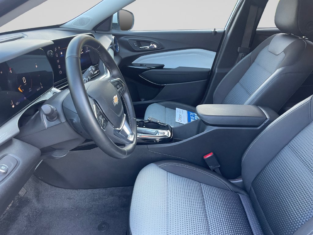 Used 2025 Chevrolet Trax LT w/ Driver Confidence Package FWD image 20