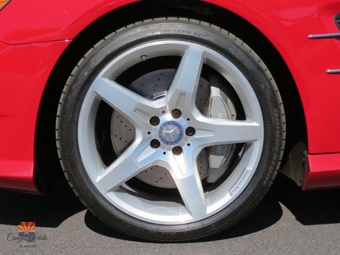 Used 2013 Mercedes-Benz SL 550 image 18