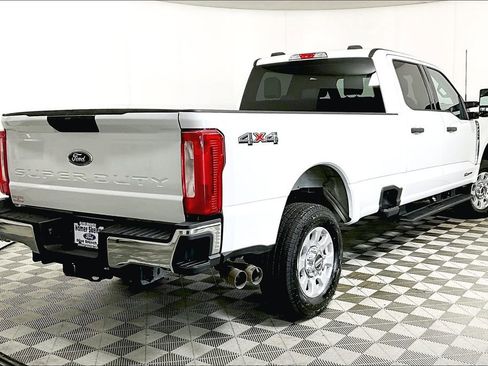 Used 2024 Ford F250 XLT image 12