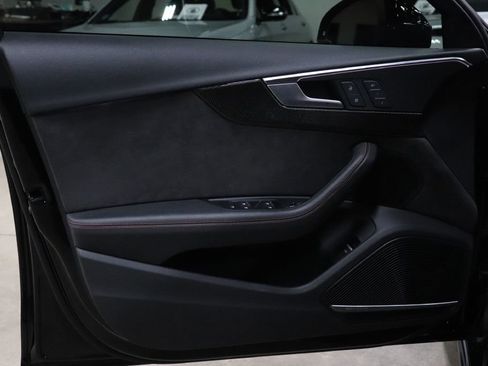 Used 2019 Audi S4 Prestige w/ Prestige Package image 9