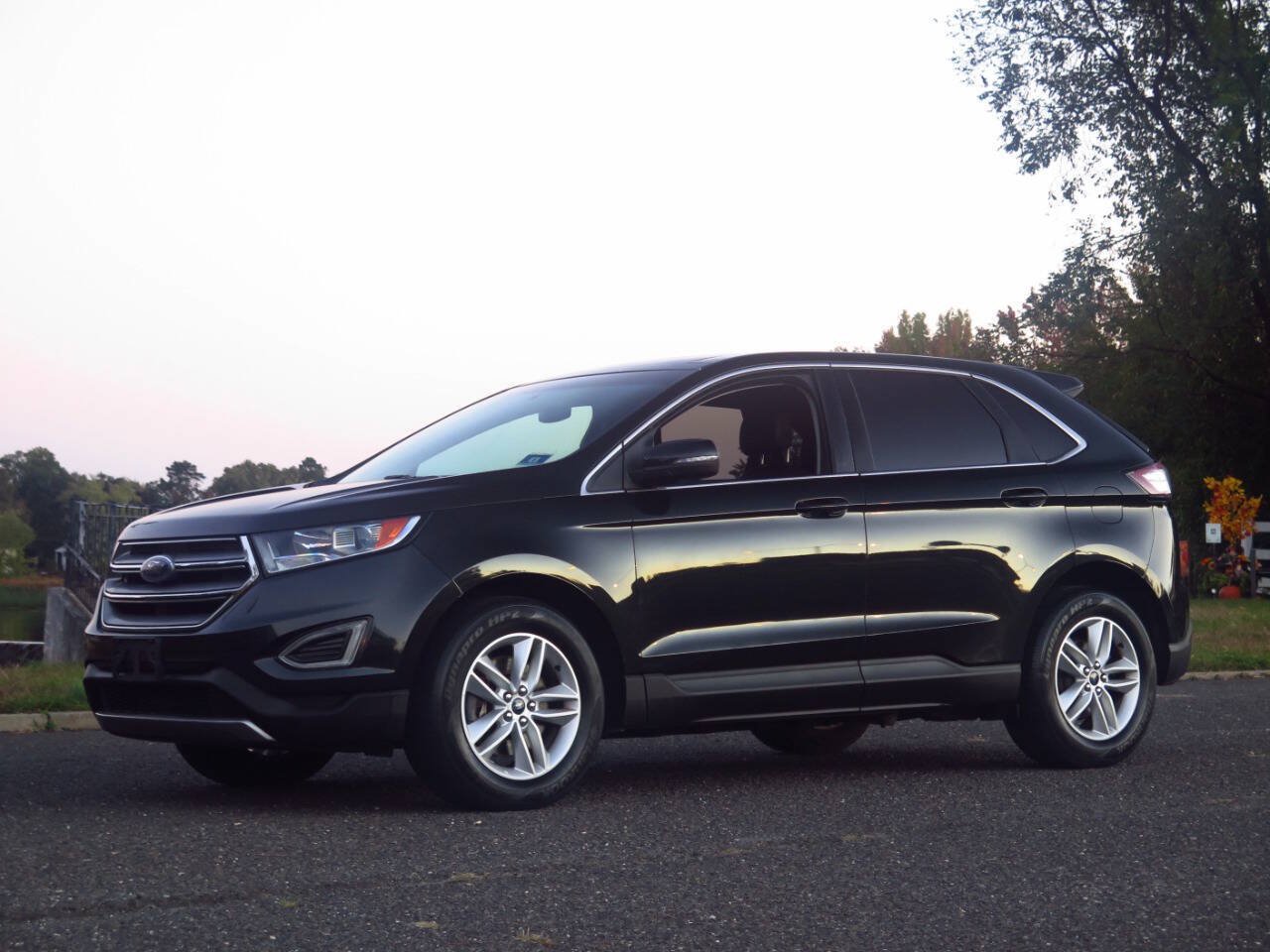 Used 2015 Ford Edge SEL w/ Equipment Group 201A AWD/4WD image 1