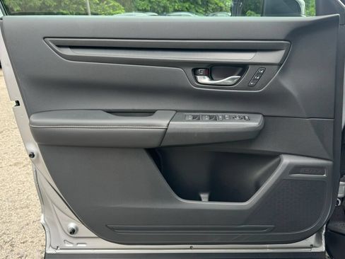 Used 2025 Honda CR-V Sport-L image 13