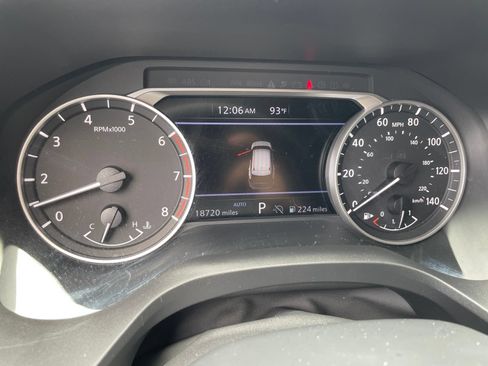Used 2025 Nissan Rogue SV AWD/4WD image 22