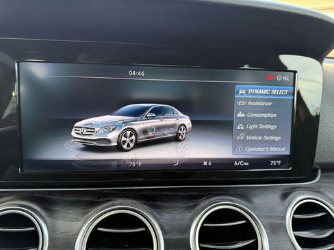 Used 2017 Mercedes-Benz E 300 4MATIC image 29