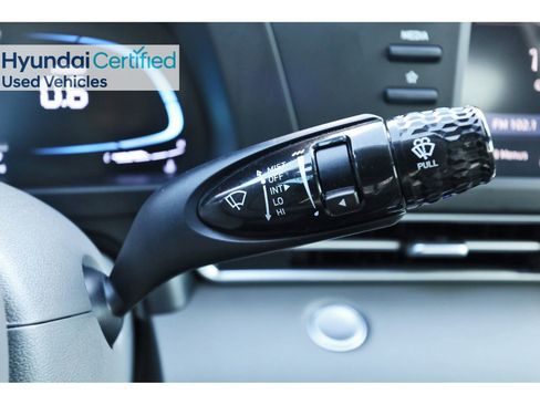 Certified 2025 Hyundai Elantra Sport image 20