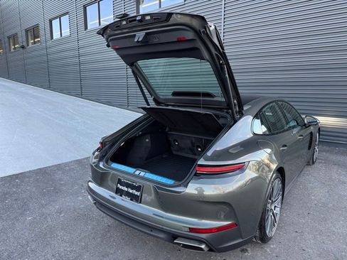 New 2026 Porsche Panamera 4 image 36