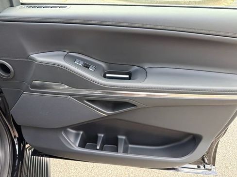 New 2027 Lincoln Navigator Premiere RWD image 14