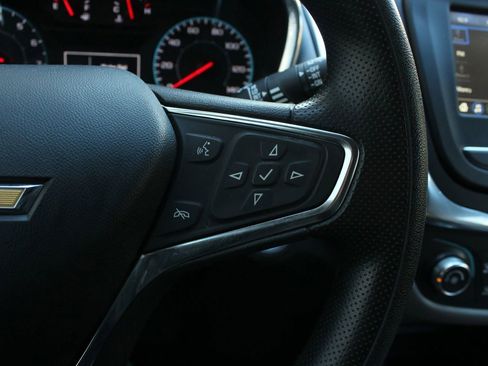 Used 2019 Chevrolet Equinox LS w/ LS Convenience Package image 21