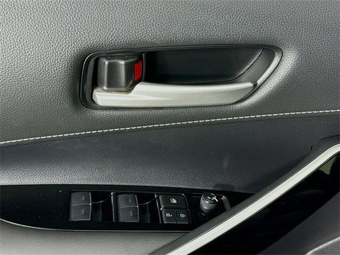 Certified 2023 Toyota Corolla XSE image 18