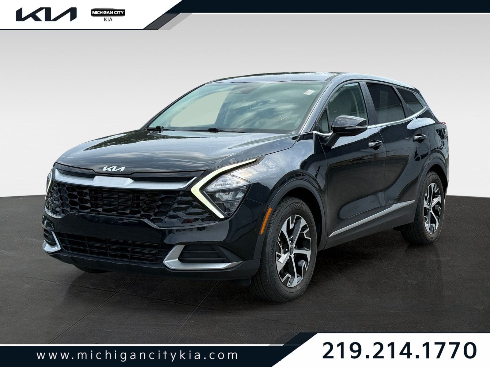 Used 2023 Kia Sportage EX FWD image 1