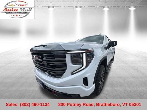 Used 2023 GMC Sierra 1500 AT4 w/ AT4 Premium Package AWD/4WD image 9