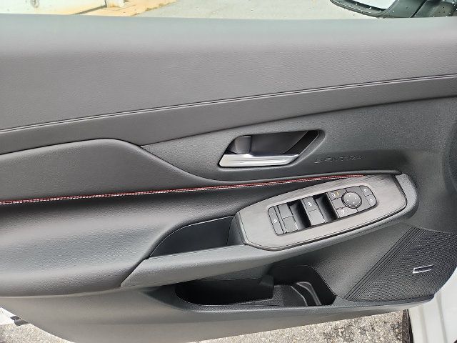 Used 2026 Nissan Sentra SR w/ SR Premium Package FWD image 12