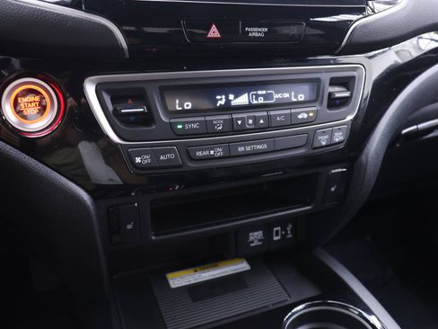 Certified 2023 Honda Ridgeline Black Edition image 6