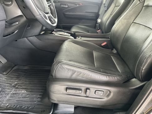 Used 2019 Honda Pilot Elite image 13