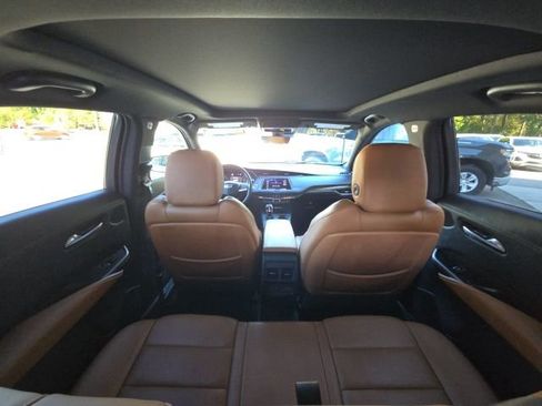 Used 2020 Cadillac XT4 Premium Luxury image 13