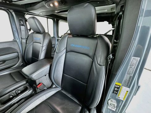 Used 2024 Jeep Wrangler Unlimited Rubicon 4xe AWD/4WD image 19