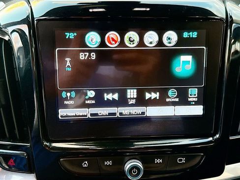 Used 2018 Chevrolet Traverse LT FWD image 16