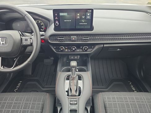 Certified 2026 Honda HR-V Sport image 11
