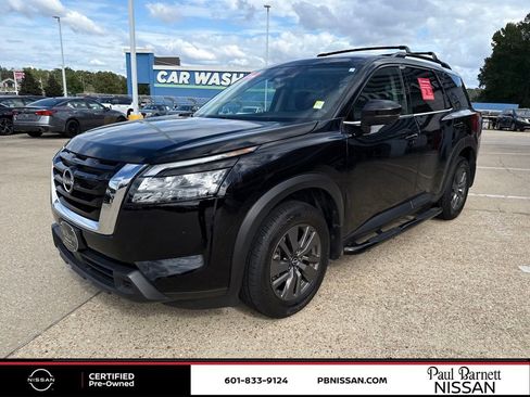 Certified 2024 Nissan Pathfinder SV image 19