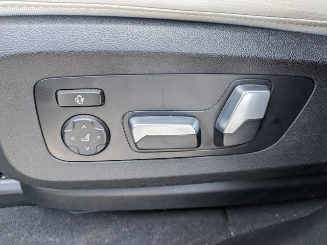Used 2023 BMW X5 sDrive40i w/ M Sport Package RWD image 21