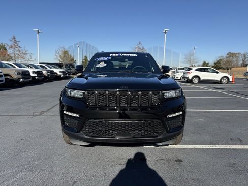 Used 2024 Jeep Grand Cherokee Limited w/ Black Appearance Package image 2