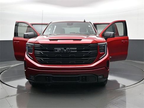 Used 2023 GMC Sierra 1500 Elevation w/ X31 Off-Road Package image 31