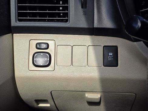 Used 2010 Toyota Venza image 20