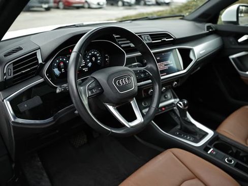 Used 2022 Audi Q3 2.0T Premium w/ Convenience Package image 19