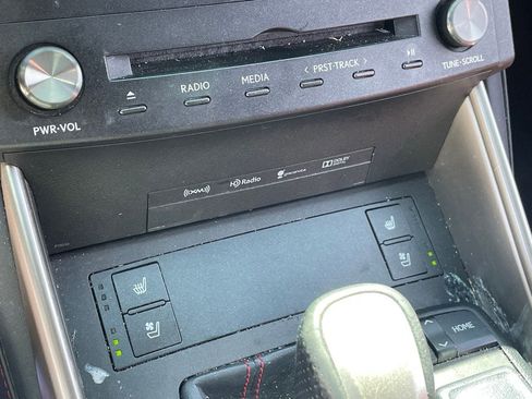 Used 2016 Lexus IS 200t 200t image 10