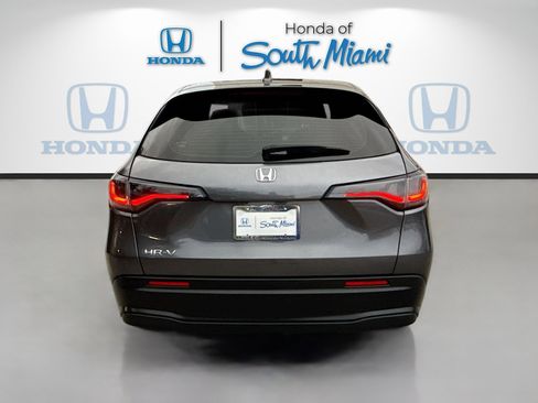 Certified 2023 Honda HR-V LX image 6