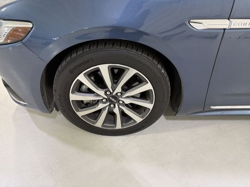 Used 2020 Lincoln Continental w/ Convenience Package image 9