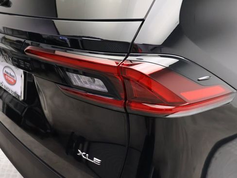 Certified 2025 Toyota Grand Highlander FWD image 9