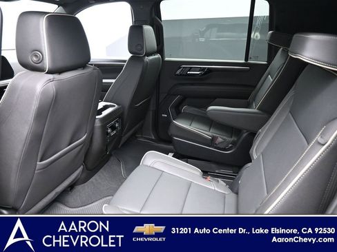 New 2025 Chevrolet Suburban Premier image 17