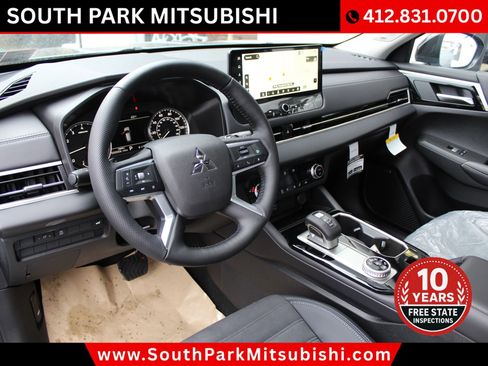 New 2026 Mitsubishi Outlander AWD image 11