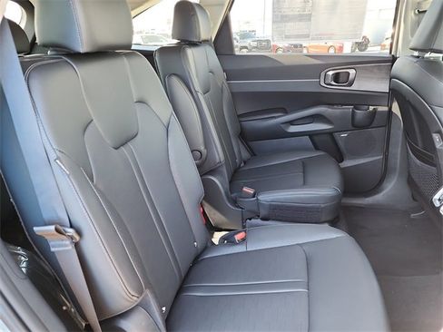 New 2026 Kia Sorento EX image 19